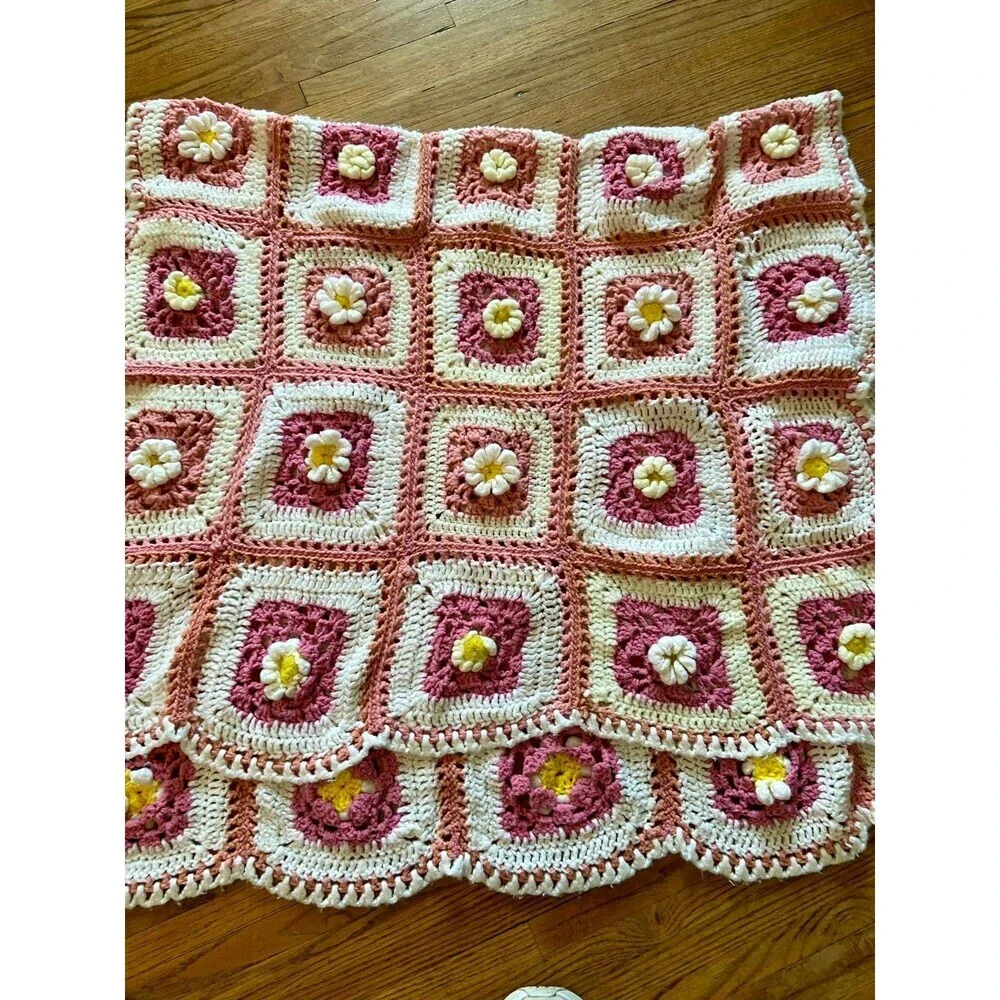 VTG Granny 3D Rose Square Crochet Afghan Blanket Pink White Handmade Flower Yell